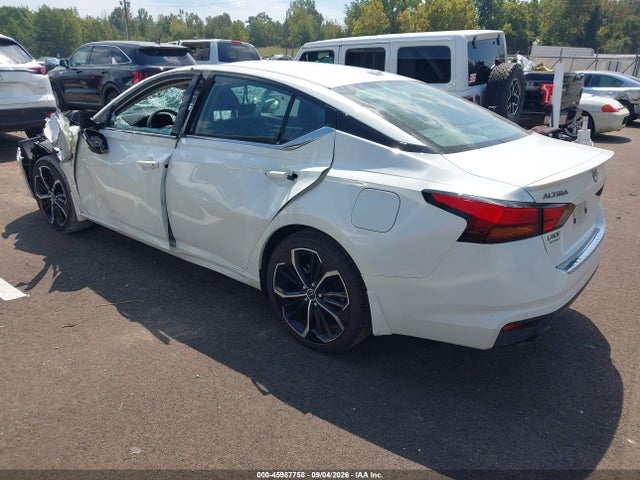 2023 NISSAN ALTIMA SR FWD 3
