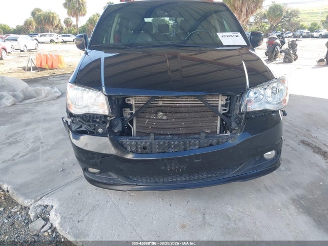 2019 DODGE GRAND CARAVAN SXT 6