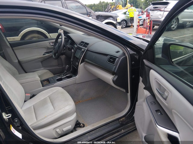 2017 TOYOTA CAMRY XLE V6 5
