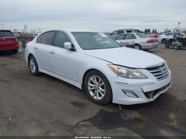 2013 HYUNDAI GENESIS 3.8