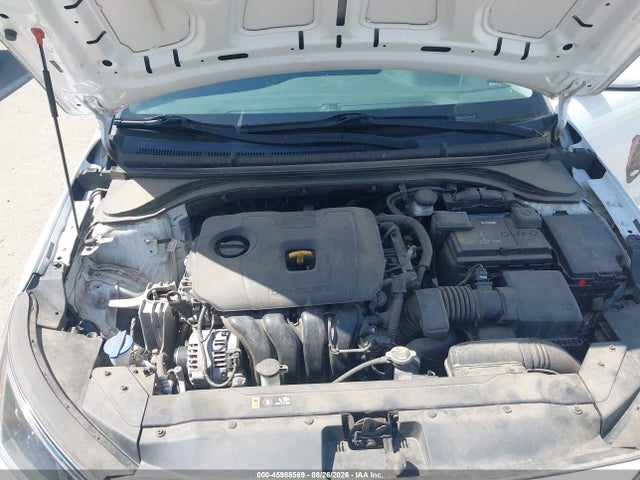 2020 HYUNDAI ELANTRA SE 10