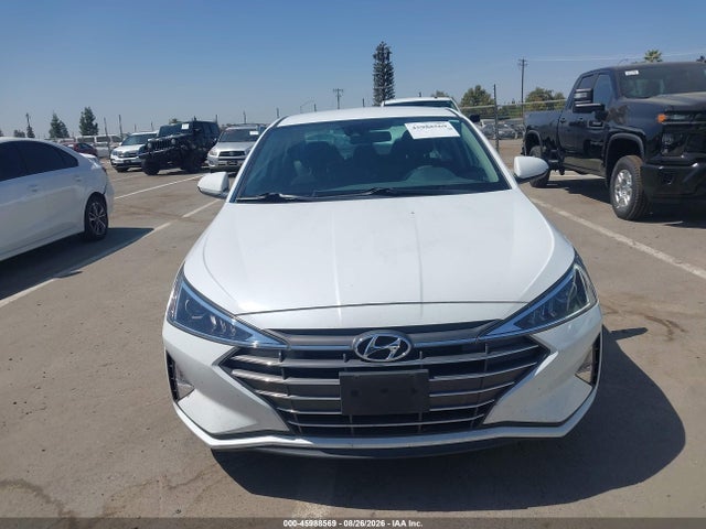 2020 HYUNDAI ELANTRA SE 13