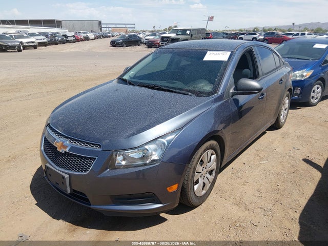 صورة 6 لـ 2013 Chevrolet CRUZE LS AUTO
