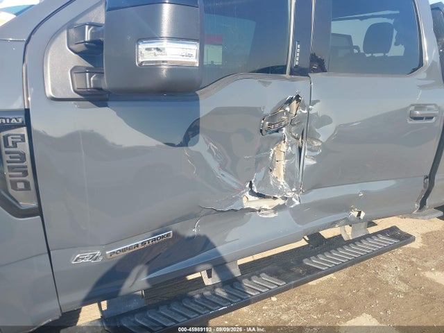 2021 FORD F-350 LARIAT 11