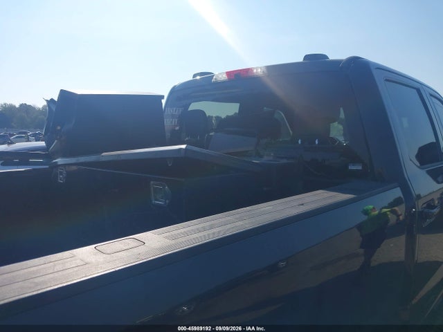 2021 FORD F-350 LARIAT 18