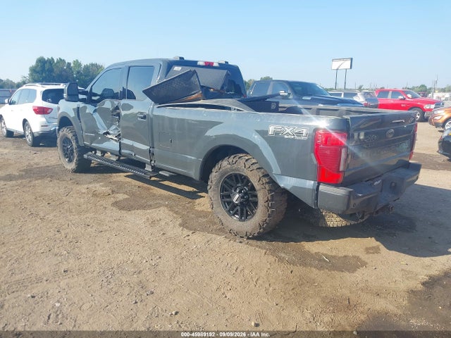 2021 FORD F-350 LARIAT 3