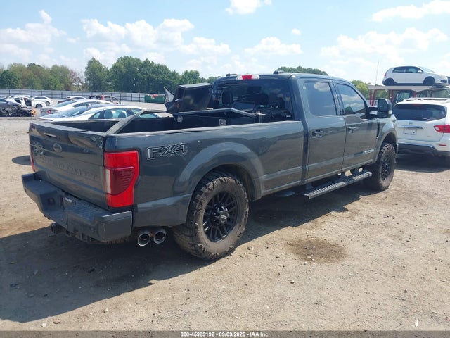 2021 FORD F-350 LARIAT 4
