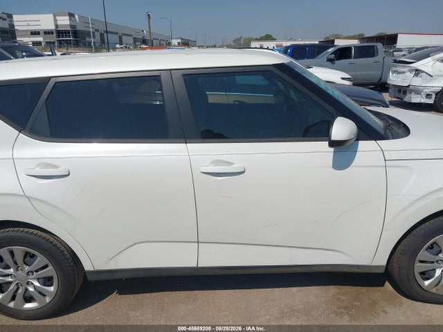 2020 KIA SOUL LX 13