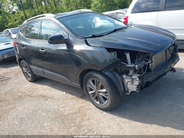 2015 HYUNDAI TUCSON SE