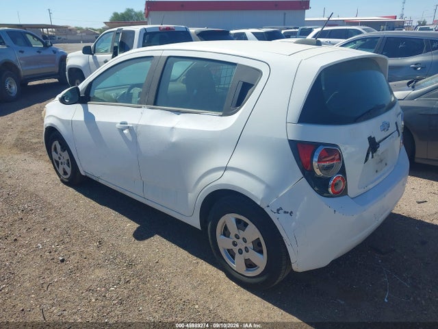 2015 Chevrolet SONIC LS AUTO 照片 3