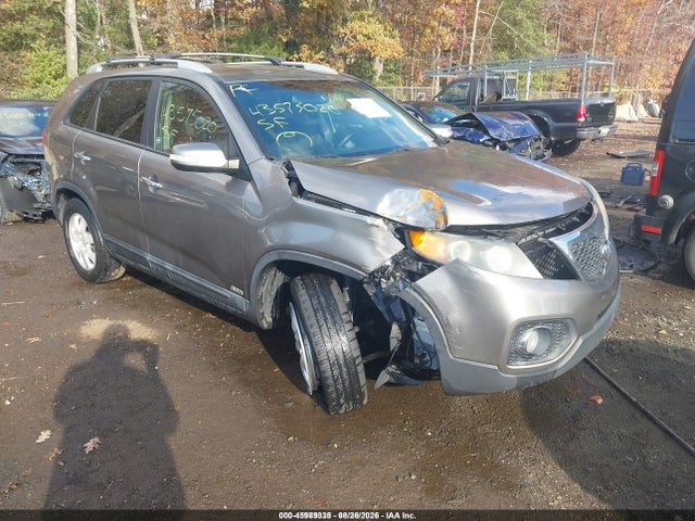2011 KIA SORENTO LX