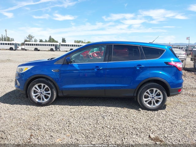 2017 FORD ESCAPE SE 19