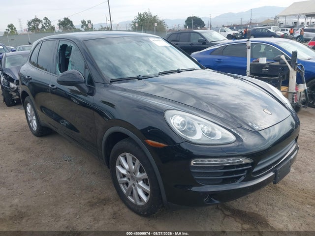 2013 PORSCHE CAYENNE 