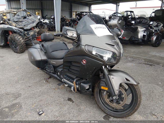 2016 HONDA GL1800 B