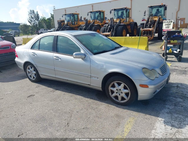 2002 MERCEDES-BENZ C 