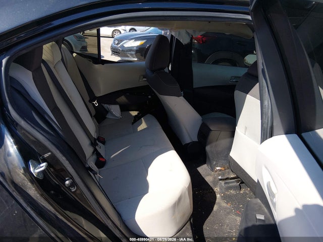 2021 TOYOTA COROLLA LE 8
