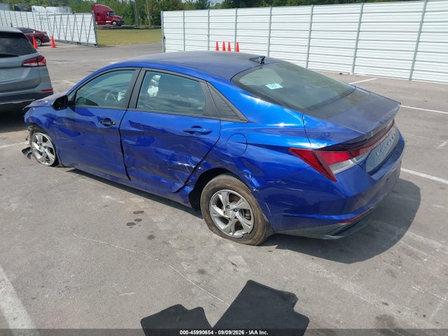 2023 HYUNDAI ELANTRA SE 3