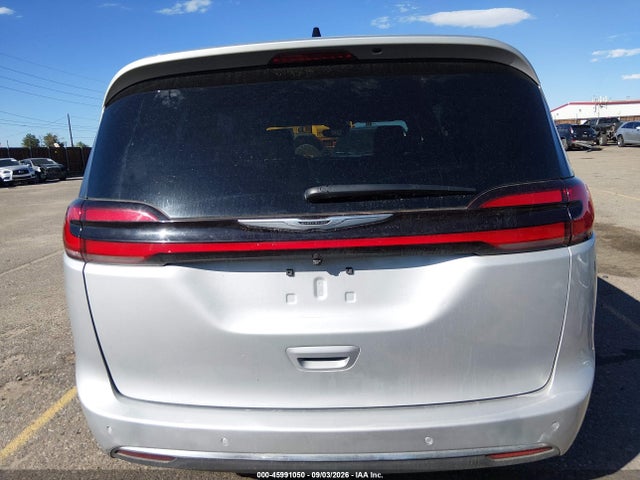 2026 CHRYSLER PACIFICA SELECT 17