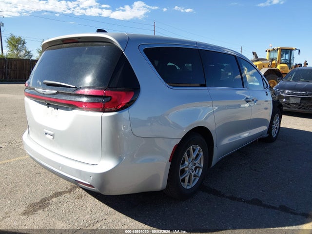 2026 CHRYSLER PACIFICA SELECT 4