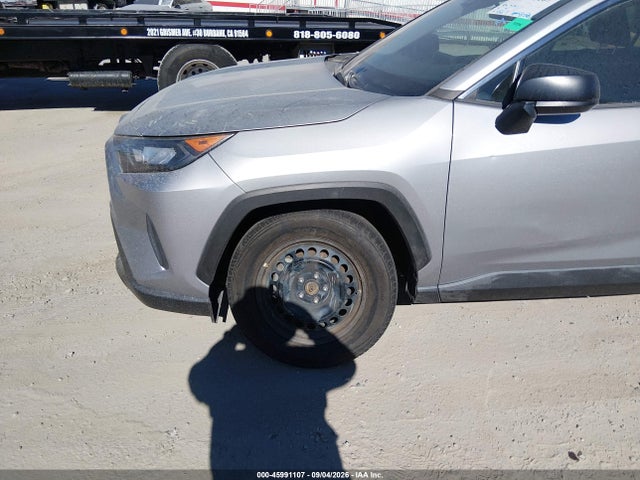 2020 TOYOTA RAV4 LE 6
