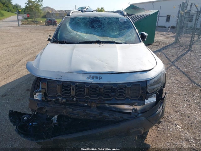 2026 JEEP CHEROKEE OVERLAND 4X4 12