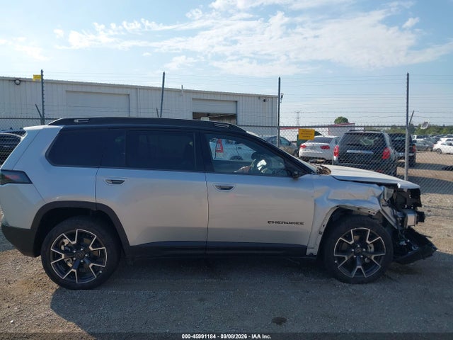 2026 JEEP CHEROKEE OVERLAND 4X4 13