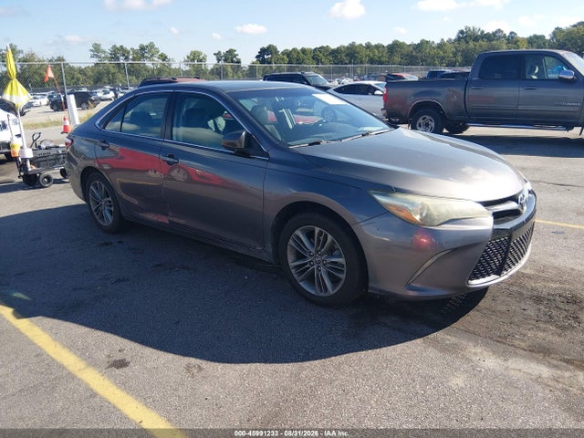 2015 TOYOTA CAMRY SE