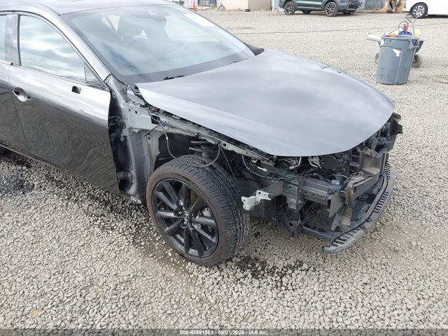 2021 MAZDA MAZDA3 PREMIUM 18