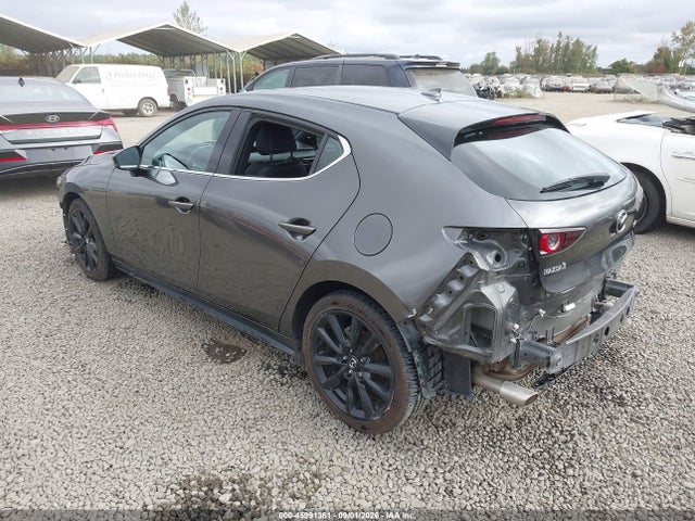 2021 MAZDA MAZDA3 PREMIUM 3