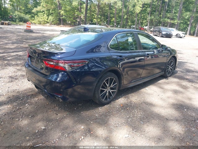 2021 TOYOTA CAMRY SE 4