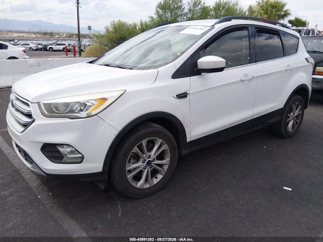 2017 FORD ESCAPE SE 2