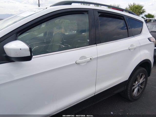 2017 FORD ESCAPE SE 6