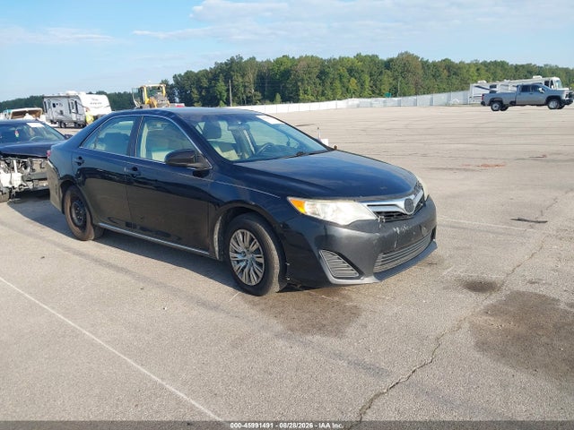 2014 TOYOTA CAMRY LE