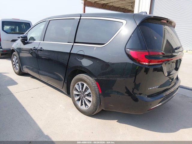2023 CHRYSLER PACIFICA HYBRID TOURING L 3