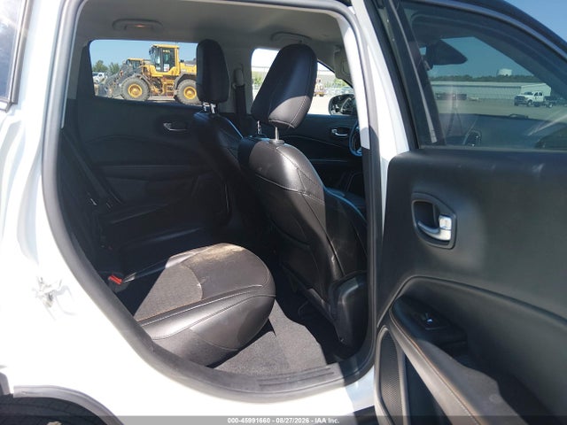 2020 JEEP COMPASS LATITUDE 4X4 8