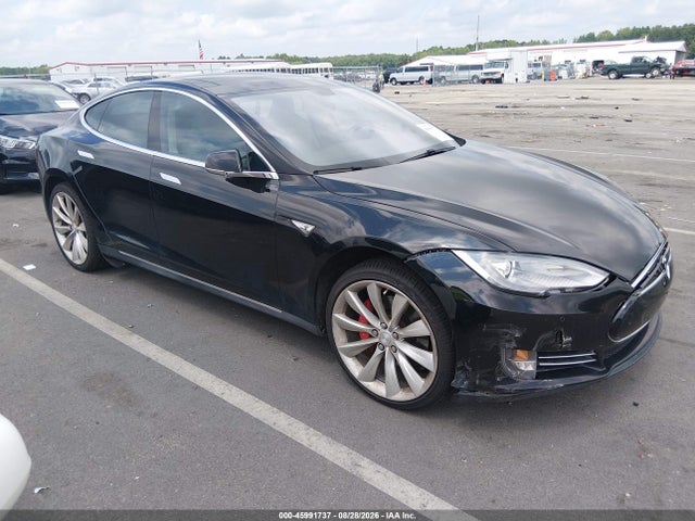 2014 TESLA MODEL S P85