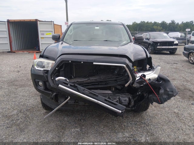 2016 Toyota TACOMA SR5 V6 — фото 11