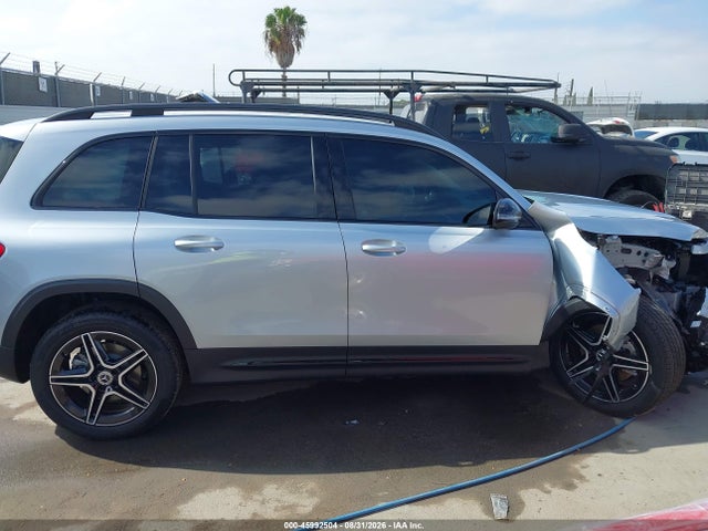 2026 MERCEDES-BENZ GLB 250 13