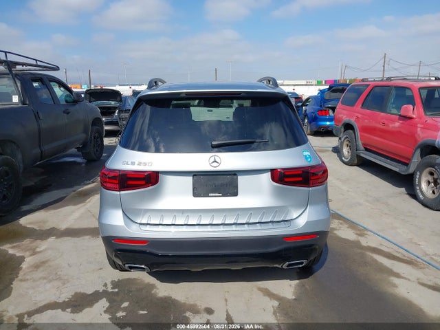 2026 MERCEDES-BENZ GLB 250 16