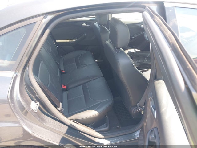 2017 FORD FOCUS TITANIUM 8