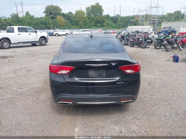 صورة 16 لـ 2015 Chrysler 200 C