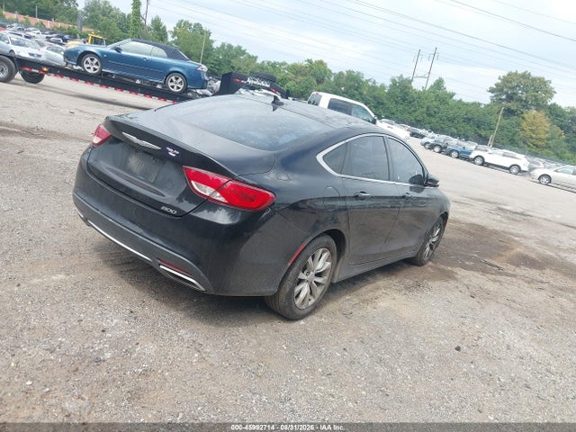 صورة 4 لـ 2015 Chrysler 200 C