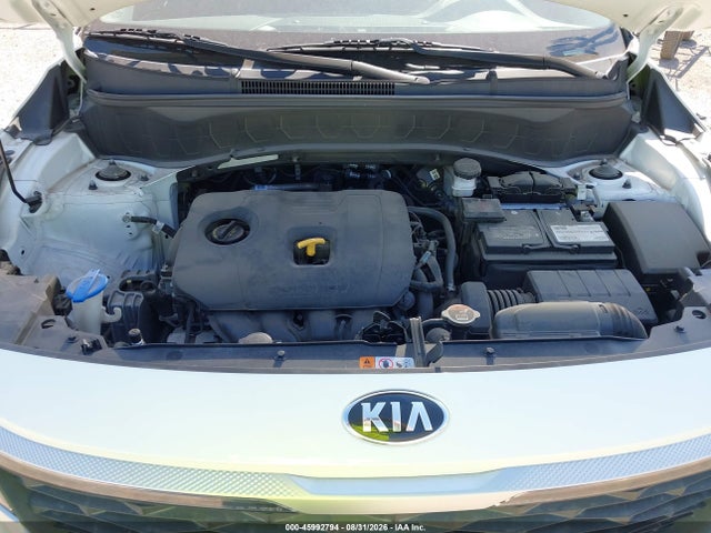2021 KIA SELTOS S 10