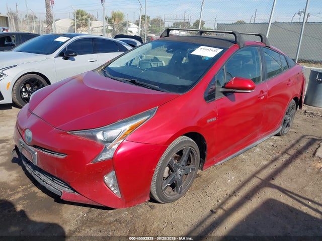 صورة 2 لـ 2016 Toyota PRIUS THREE TOURING