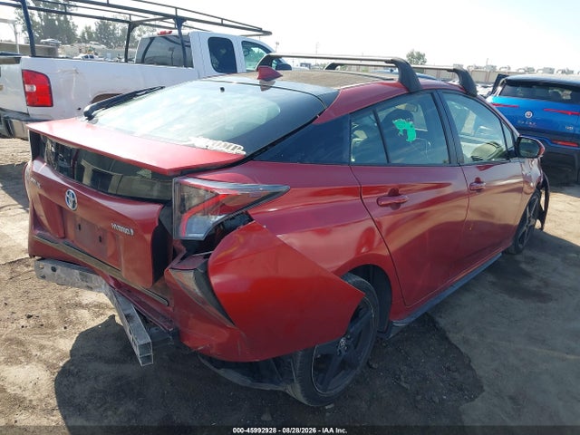 صورة 4 لـ 2016 Toyota PRIUS THREE TOURING