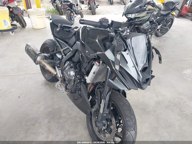 2025 SUZUKI GSX F
