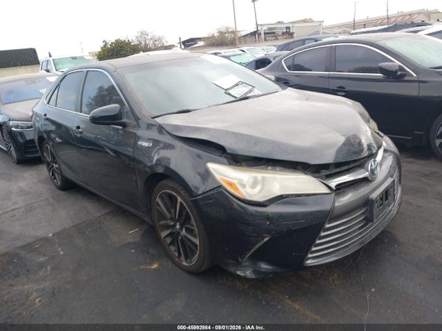 2016 TOYOTA CAMRY XLE