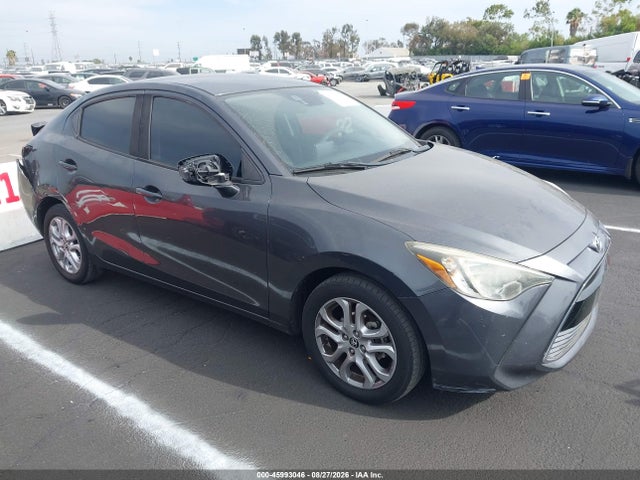 2017 TOYOTA YARIS 