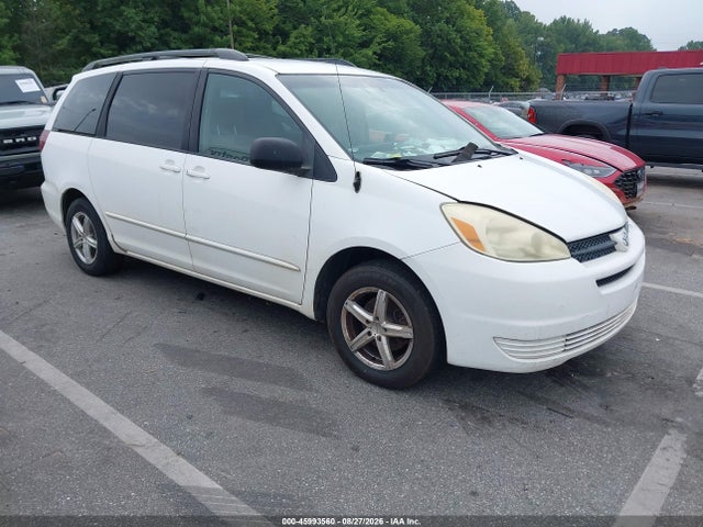 2005 TOYOTA SIENNA LE