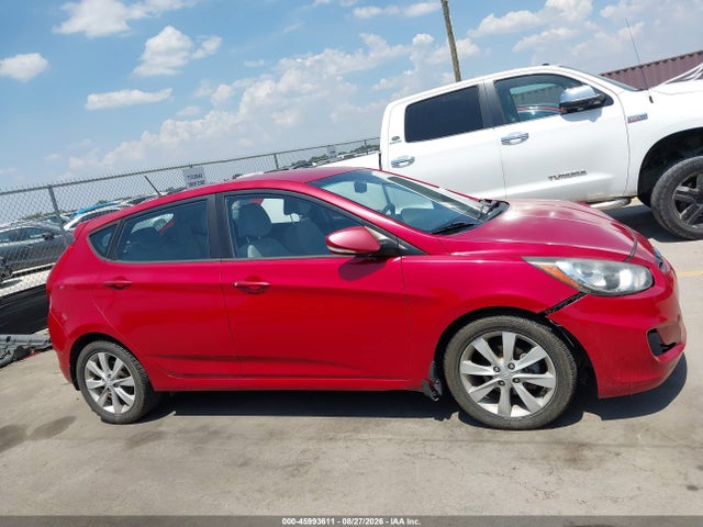 2013 Hyundai ACCENT SE 照片 14